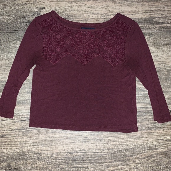 ¾ Sleeve Crop Top - Picture 3 of 3